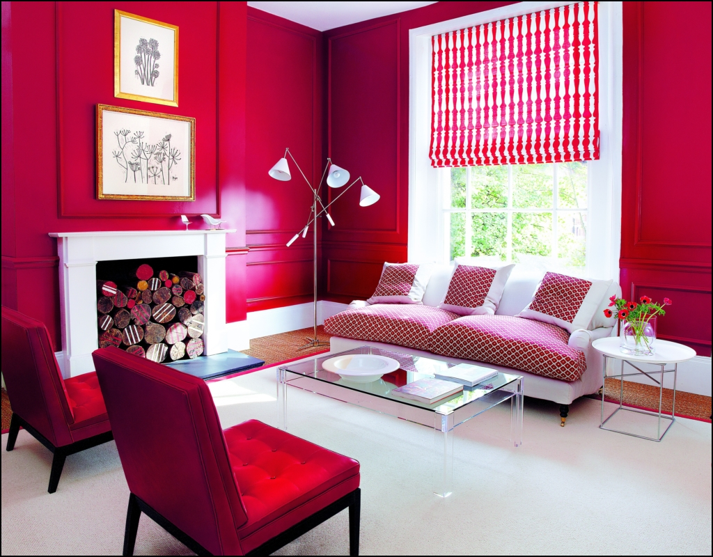Kırmızı renk oturma odası dekorasyonu